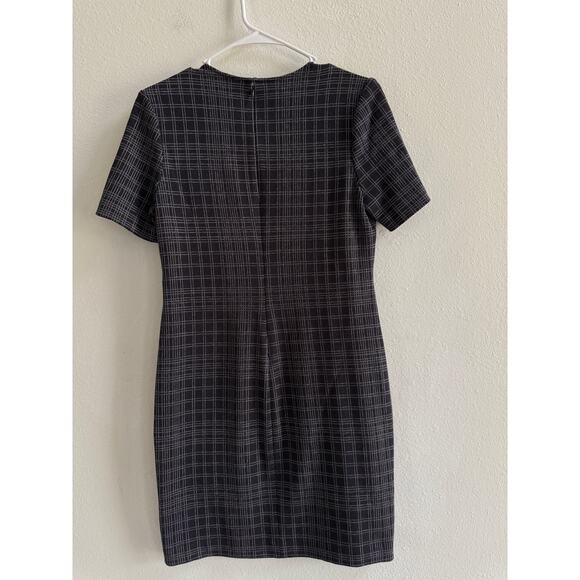 Theory Rijik Configure Black & White Plaid Crewneck Stretch Sheath Dress size 6 - Picture 5 of 12